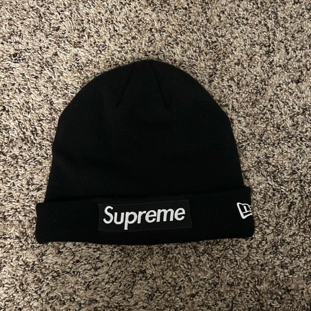 Supreme hat